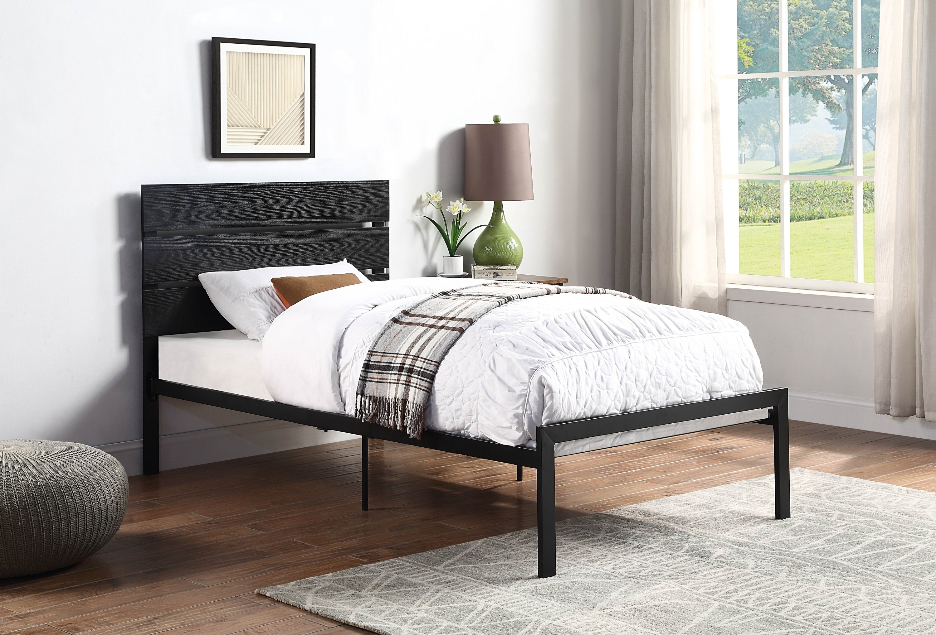 Black Metal Frame Twin Size Bed 1pc