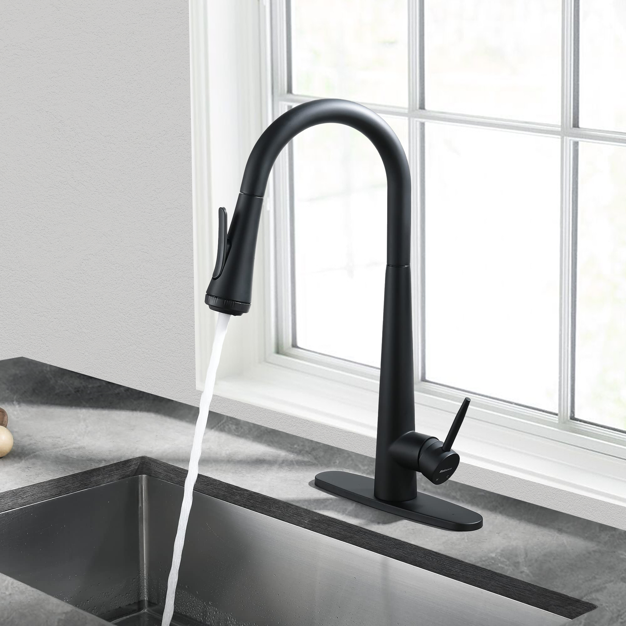 Kitchen Faucet Matte Black with Aquablade Function