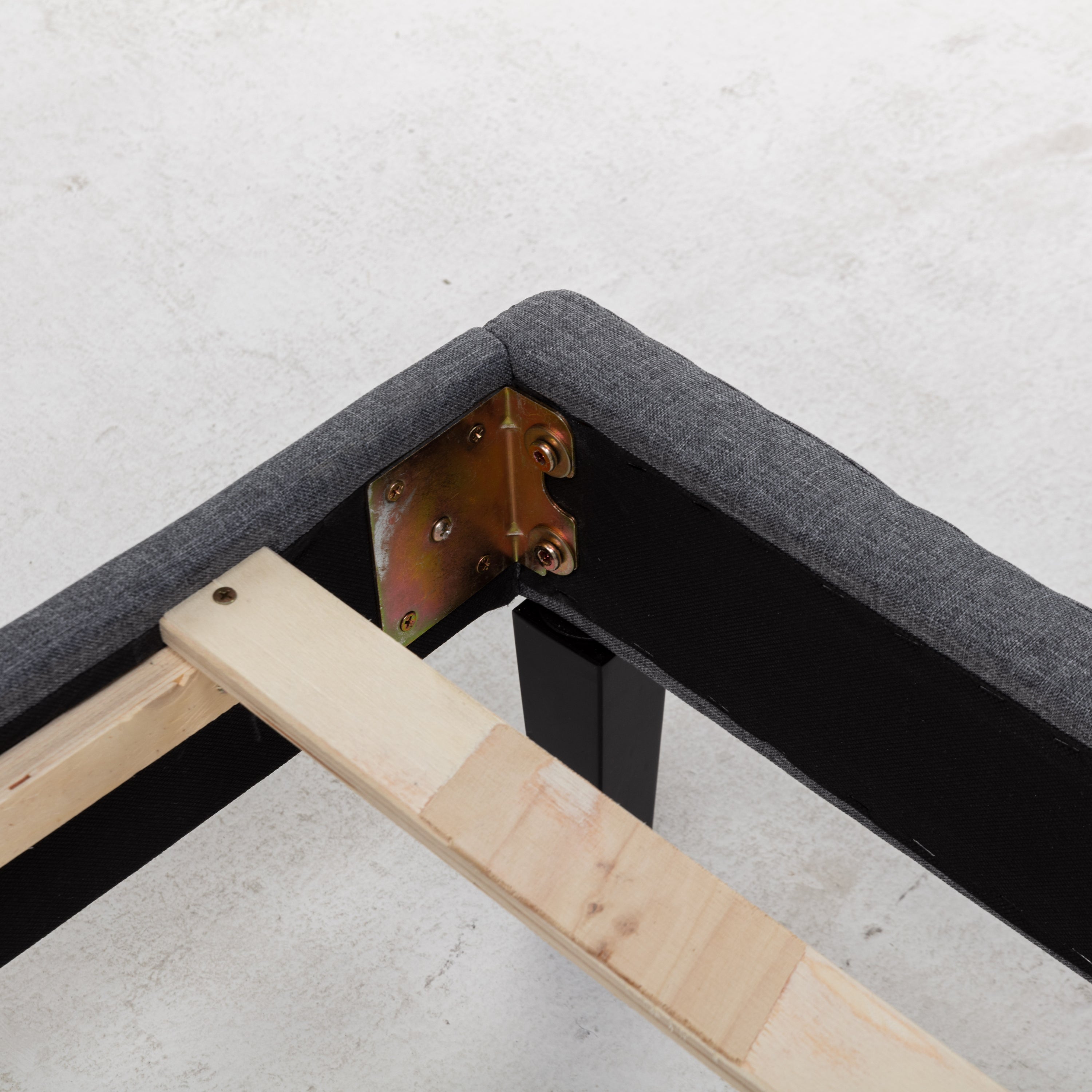 DongHeng Queen Size Bed with Headboard, Modern Linen Curved Upholstered Platform Bed , Solid Wood Frame , Nailhead Trim, Gray