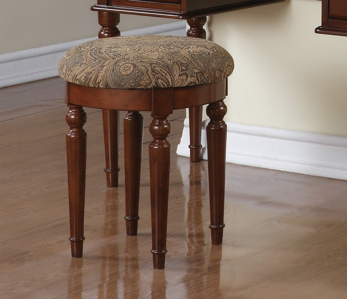 Bedroom Contemporary Vanity Set w Foldable Mirror Stool Drawers Cherry Color