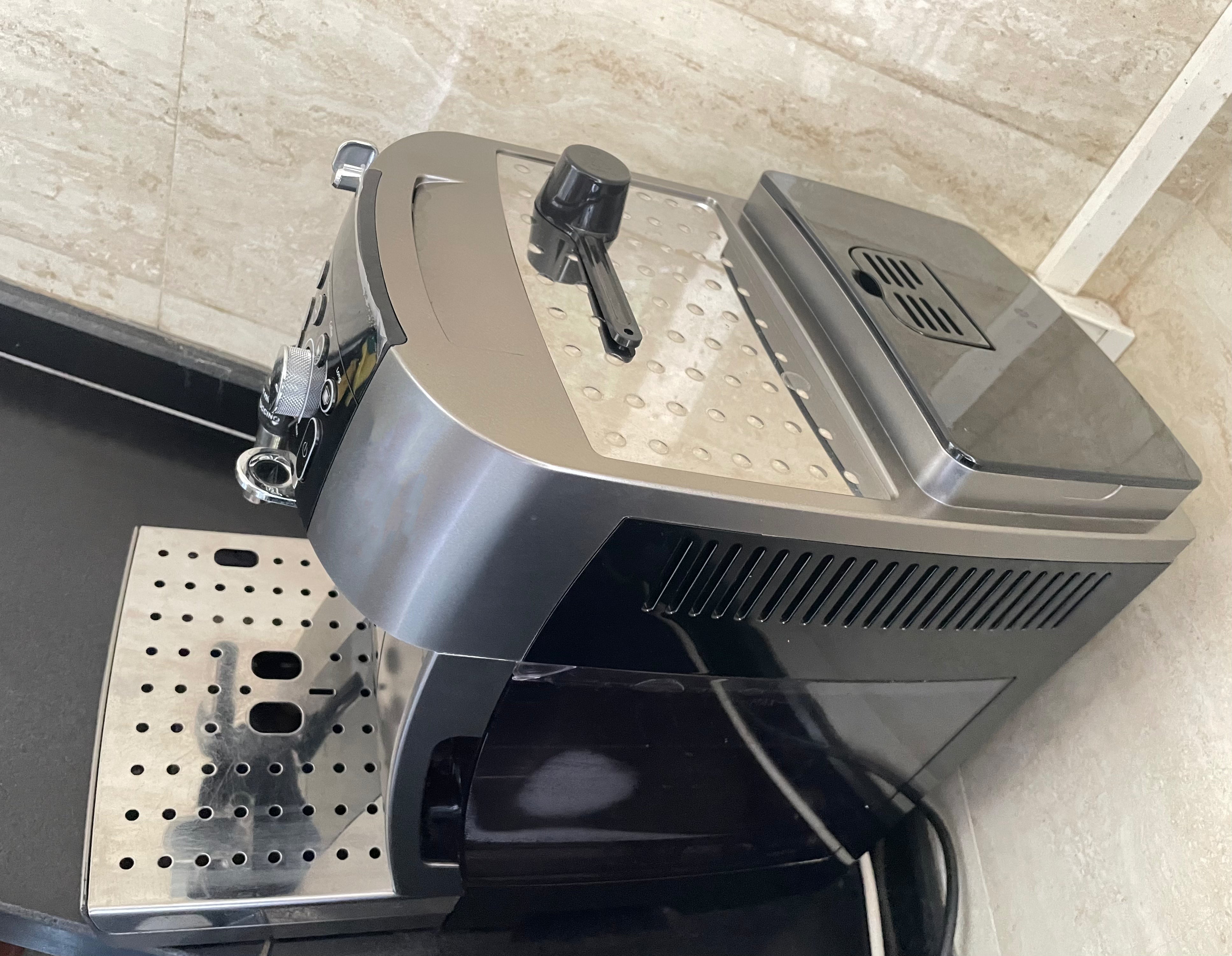 Protenix Electric apparatus for making coffee