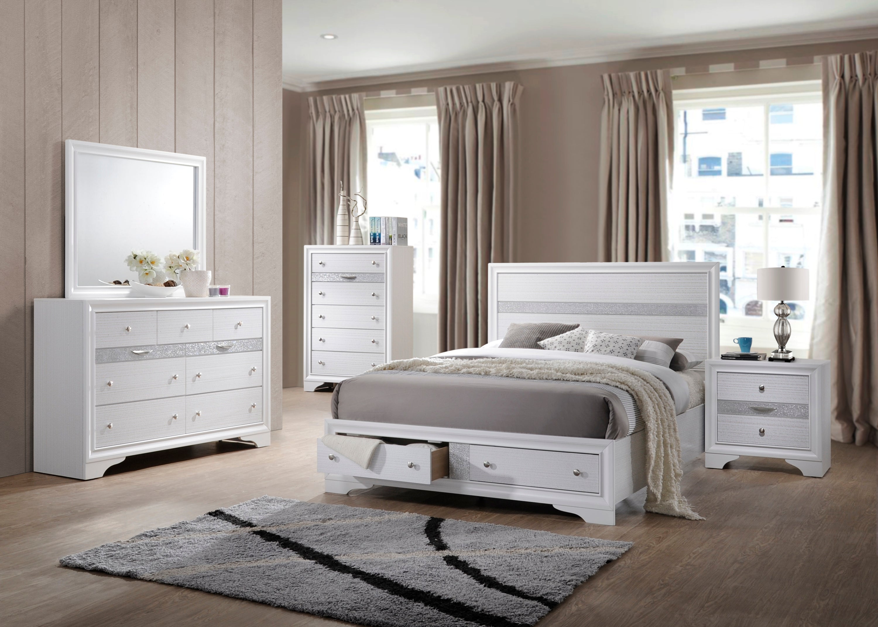 Traditional Matrix Queen Size Storage Bed in White made with Wood