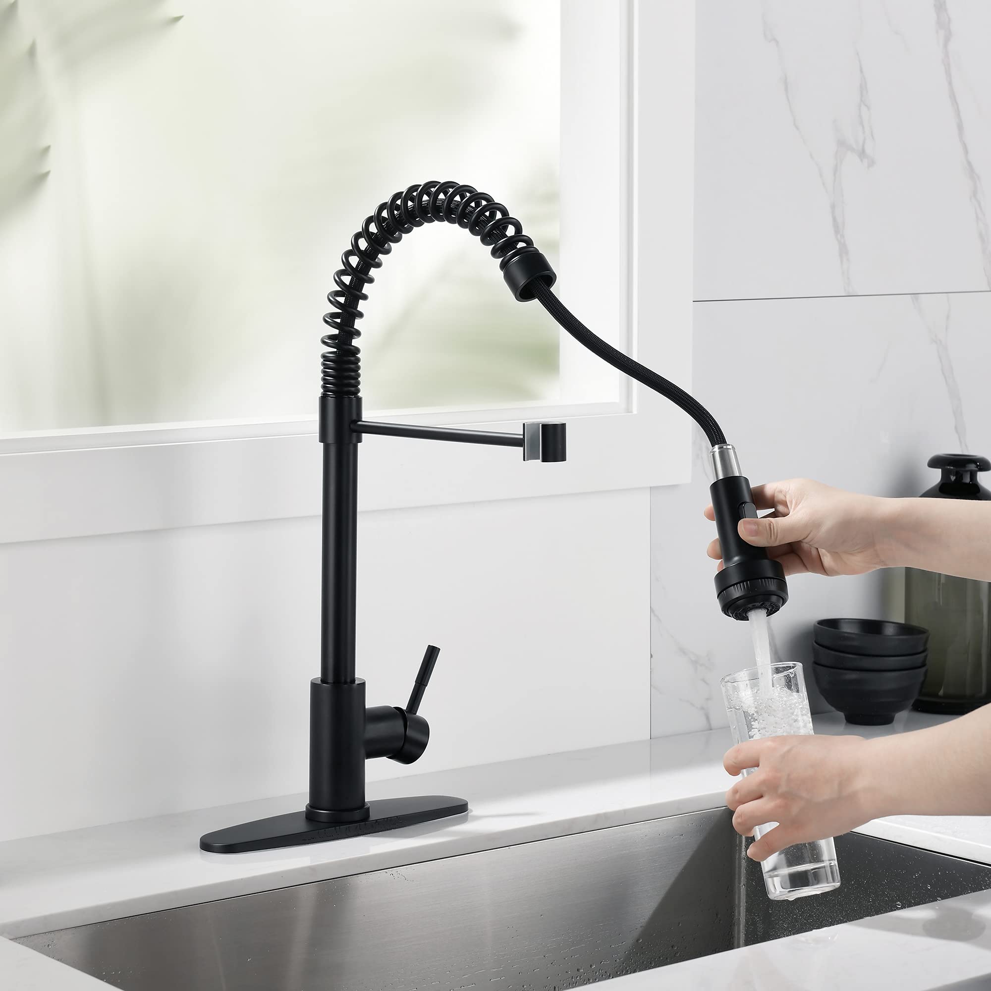 Kitchen Faucet with 4 Mode Pull Down Sprayer Matte Black