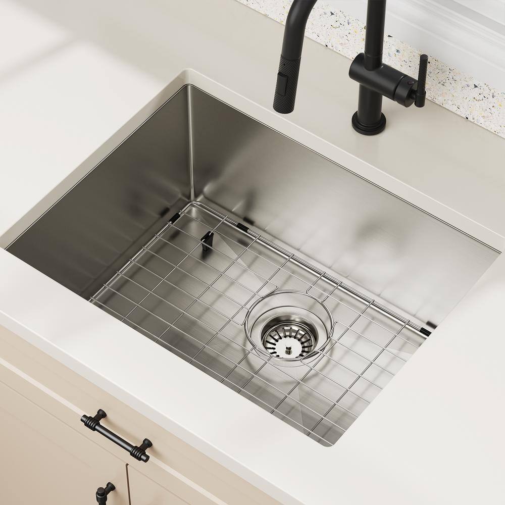 18 Gauge Stainless Steel Kitchen Sink with 3 Accessories